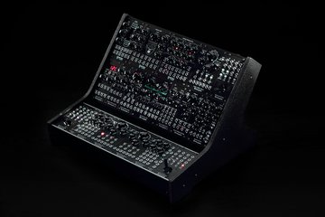 Angled side panels for 2 row and 1 row cases