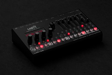 Drum Synthesizer LXR-02