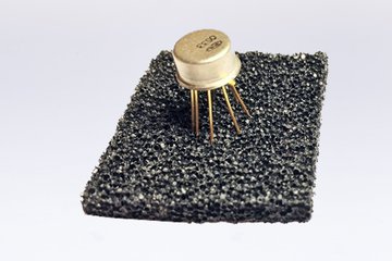 AS 395H matched PNP transistor